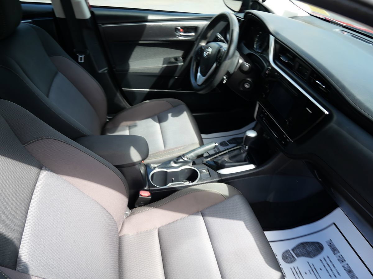 Used 2017 Toyota Corolla LE FWD image 26