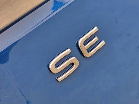 New 2025 Volkswagen Atlas SE image 8