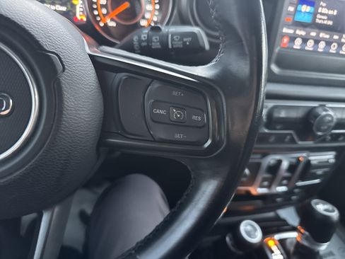 Used 2019 Jeep Wrangler Sport image 19