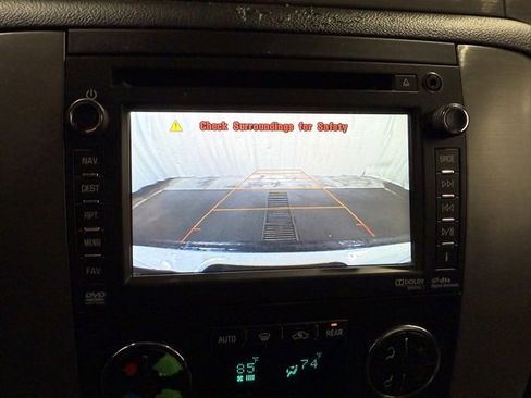 Used 2013 Chevrolet Tahoe LT image 26