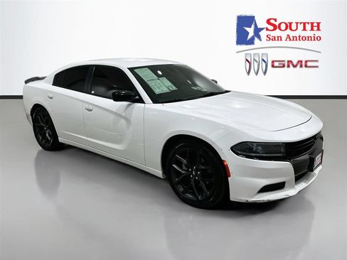 Used 2022 Dodge Charger SXT w/ Blacktop Package RWD image 1