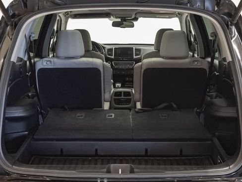 Used 2018 Honda Pilot Elite image 40
