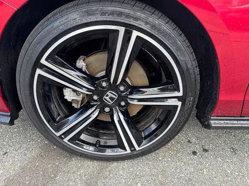 Used 2025 Honda Accord Sport image 9