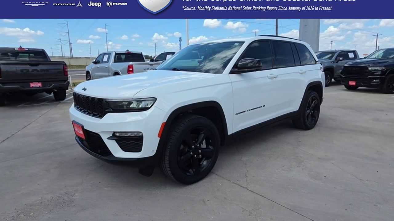 Used 2023 Jeep Grand Cherokee Limited w/ Luxury Tech Group II AWD/4WD image 4