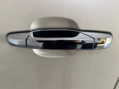 Used 2011 GMC Sierra 1500 Denali image 40