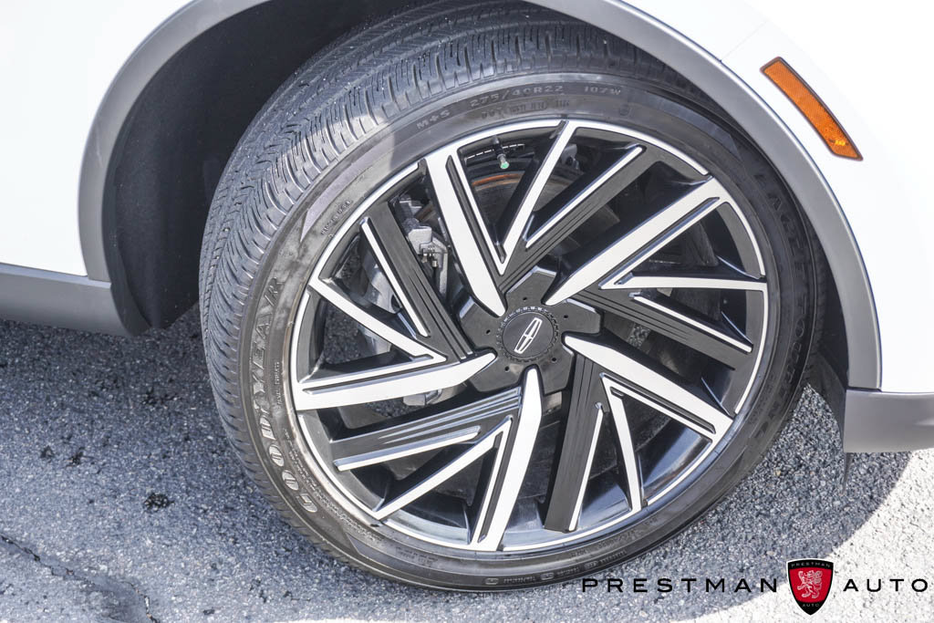 Used 2025 Lincoln Aviator Reserve w/ Equipment Group 201A AWD/4WD image 11