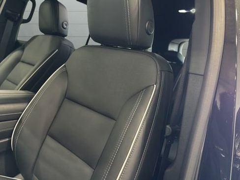 Used 2025 Buick Enclave Preferred image 21