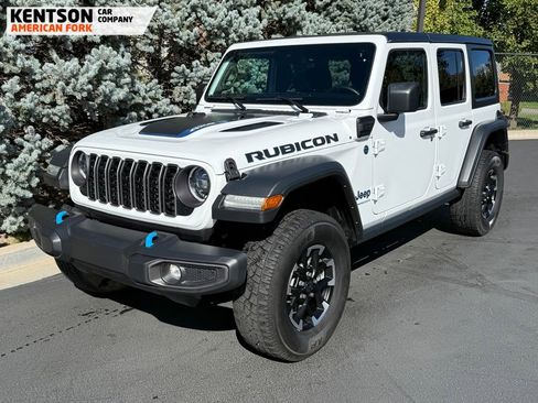 Used 2024 Jeep Wrangler Unlimited Rubicon 4xe image 3