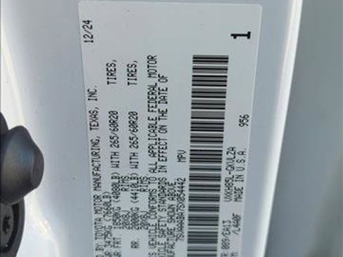 Used 2025 Toyota Sequoia Limited image 28