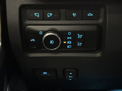 Used 2023 Ford F250 Platinum AWD/4WD image 30
