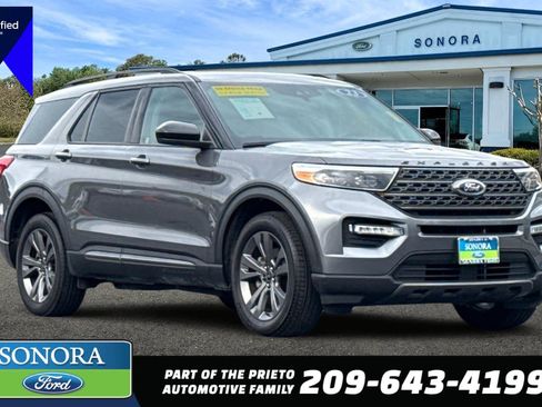 Certified 2023 Ford Explorer XLT w/ Equipment Group 202A AWD/4WD image 1