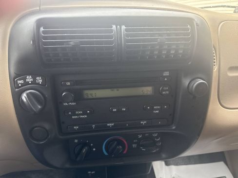 Used 2004 Ford Ranger XLT AWD/4WD image 21