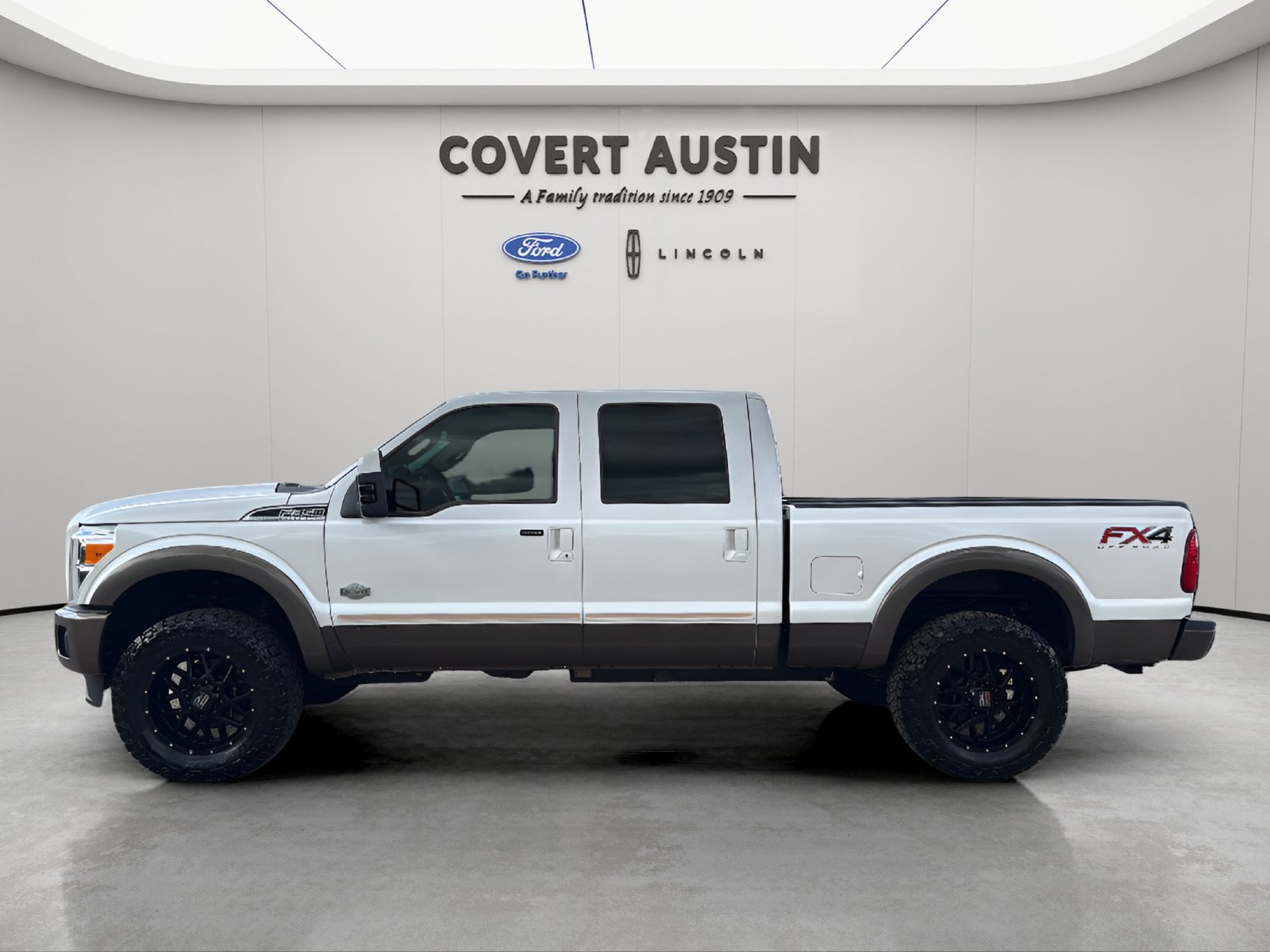 Used 2016 Ford F350 King Ranch w/ FX4 Off-Road Package AWD/4WD image 2