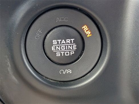 Used 2023 Jeep Gladiator Willys image 30