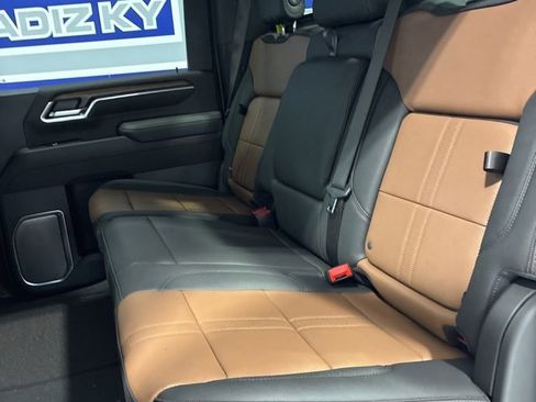 New 2026 Chevrolet Silverado 2500 High Country w/ High Country Premium Package AWD/4WD image 38