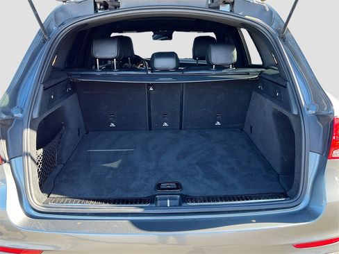 Used 2021 Mercedes-Benz GLC 300 4MATIC image 27