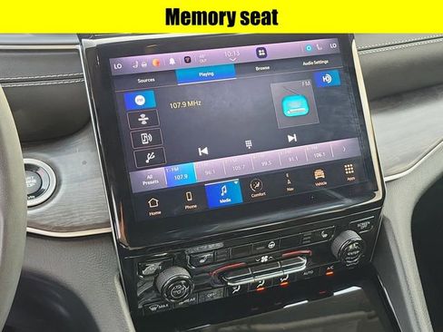 Used 2023 Jeep Grand Cherokee L Limited image 14