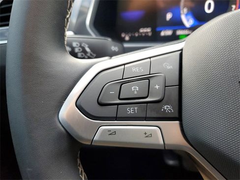 Certified 2023 Volkswagen Tiguan SE image 26