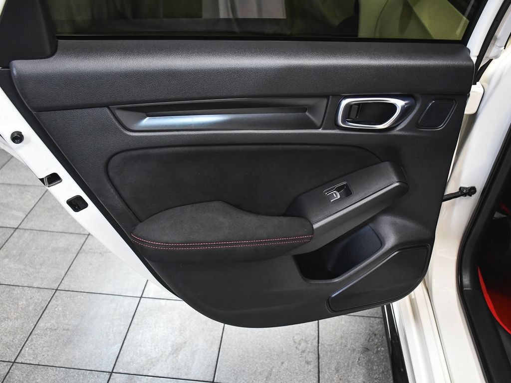 Used 2025 Honda Civic Type R image 11