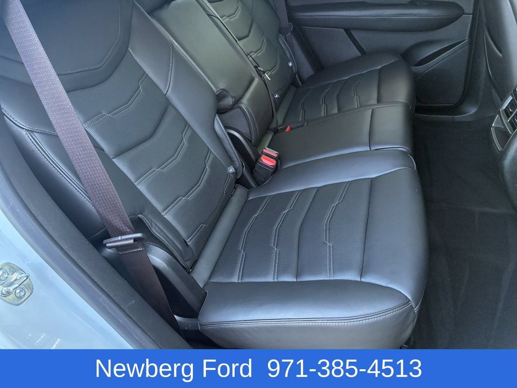 Used 2024 Cadillac XT5 Sportv w/ Platinum Package AWD/4WD image 30