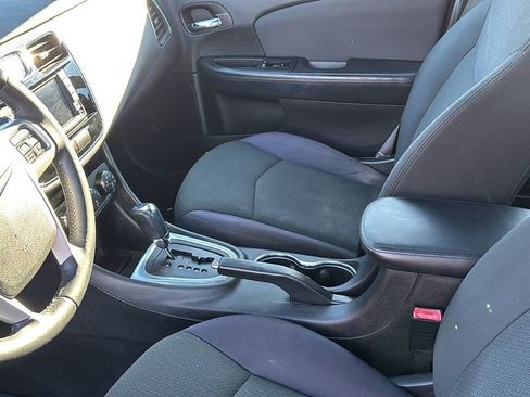 Used 2012 Chrysler 200 Touring image 22