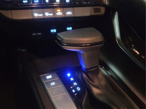 Used 2023 Hyundai Elantra SEL image 19