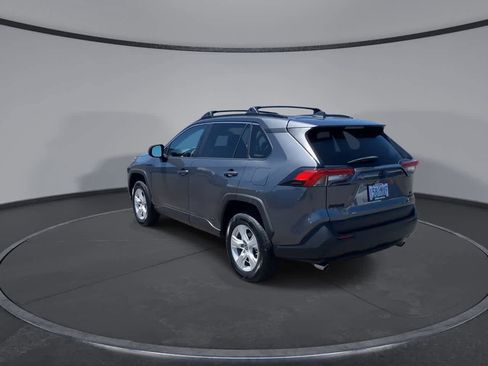Certified 2021 Toyota RAV4 LE AWD/4WD image 7