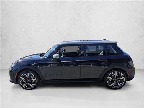 Certified 2025 MINI Cooper S image 9