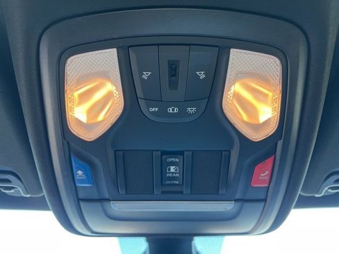 Used 2022 RAM 1500 Big Horn w/ Trailer Tow Group (B) image 31