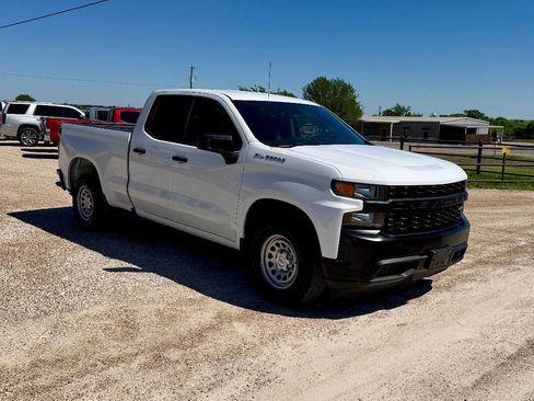 Used 2020 Chevrolet Silverado 1500 W/T w/ WT Value Package image 3