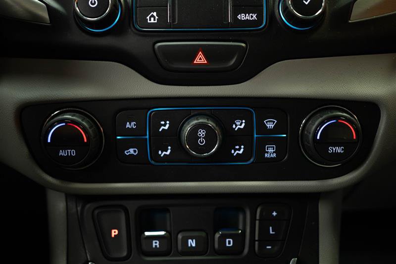 Used 2020 GMC Terrain SLT w/ Preferred Package FWD image 21