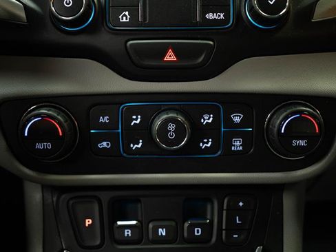 Used 2020 GMC Terrain SLT w/ Preferred Package FWD image 21