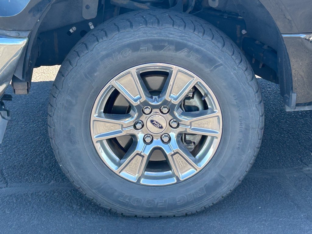 Used 2017 Ford F150 XLT w/ Equipment Group 302A Luxury AWD/4WD image 13