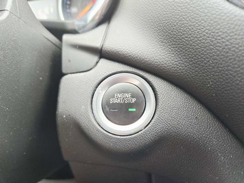 Used 2024 Chevrolet Equinox LT FWD image 29