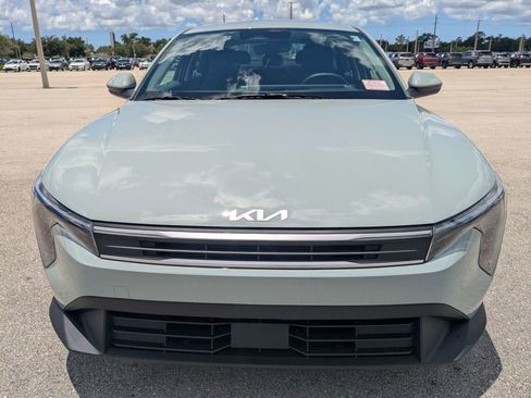 Certified 2025 Kia K4 FWD image 3