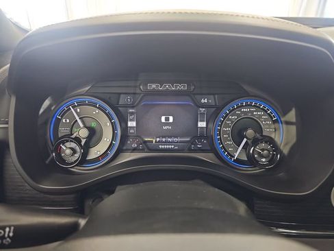 Used 2022 RAM 1500 Limited AWD/4WD image 15