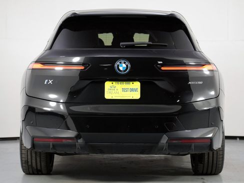 Used 2022 BMW iX xDrive50 w/ Premium Package image 10