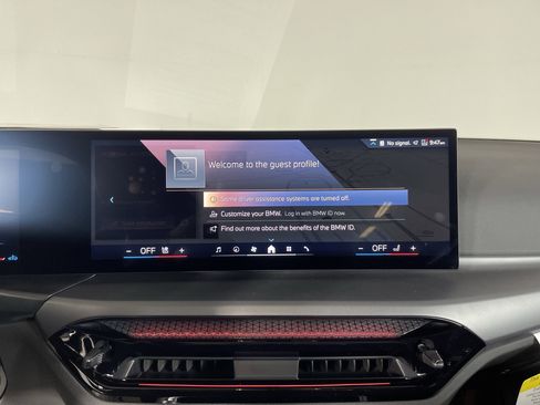 Used 2025 BMW 230i xDrive Coupe w/ Premium Package image 13