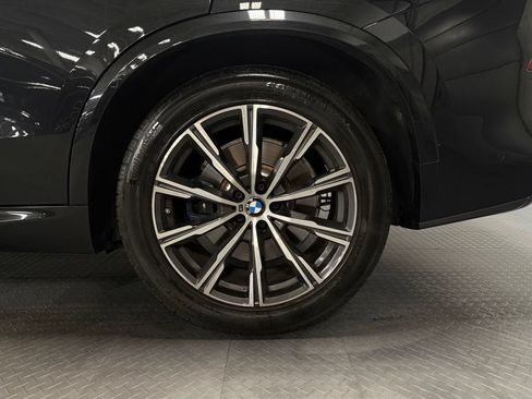 Used 2021 BMW X5 xDrive40i w/ M Sport Package AWD/4WD image 7