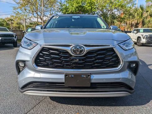 Used 2021 Toyota Highlander Platinum image 9