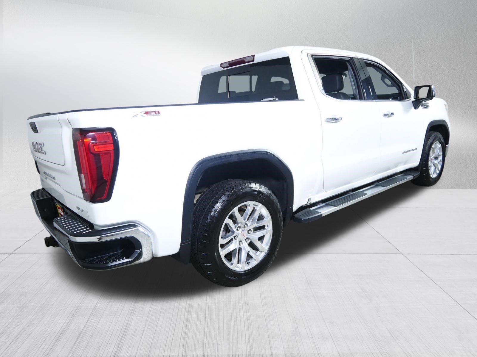 Used 2022 GMC Sierra 1500 SLT w/ SLT Premium Package AWD/4WD image 7