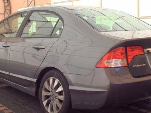 Used 2010 Honda Civic EX image 9