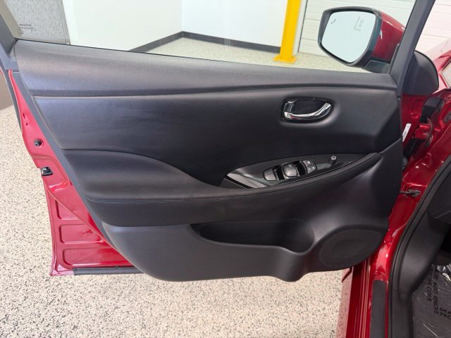 Used 2020 Nissan Leaf SV w/ Protection Package FWD image 8