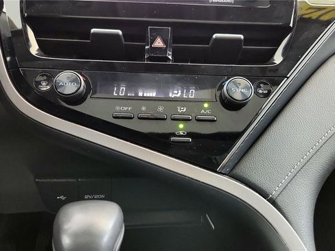 Certified 2023 Toyota Camry SE AWD/4WD image 31