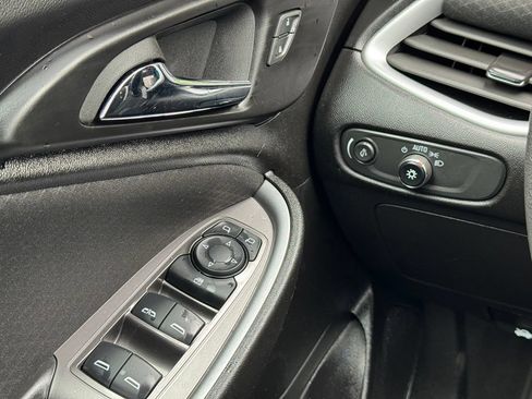 Used 2024 Chevrolet Malibu LT FWD image 15