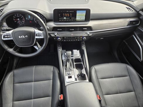 Certified 2022 Kia Telluride EX w/ EX Premium Package image 13