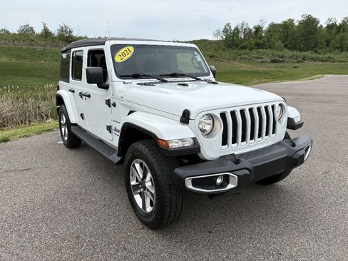 Used 2021 Jeep Wrangler Unlimited Sahara AWD/4WD image 7