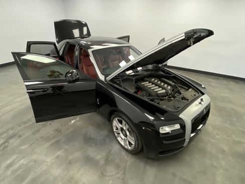 Used 2015 Rolls-Royce Ghost image 57