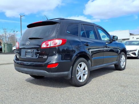 Used 2011 Hyundai Santa Fe SE image 3
