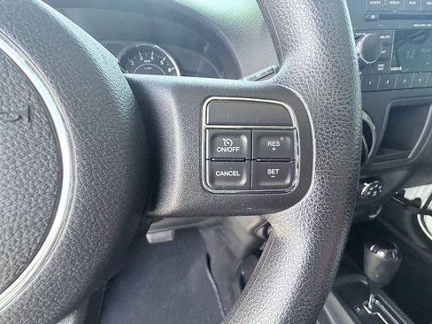 Used 2017 Jeep Wrangler Unlimited Sport AWD/4WD image 16